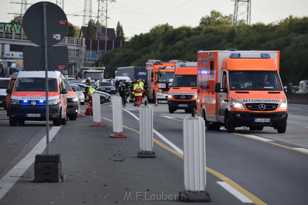 VU mehrere PKW A 3 Rich Oberhausen Hoehe AK Koeln Ost P093.JPG - Miklos Laubert